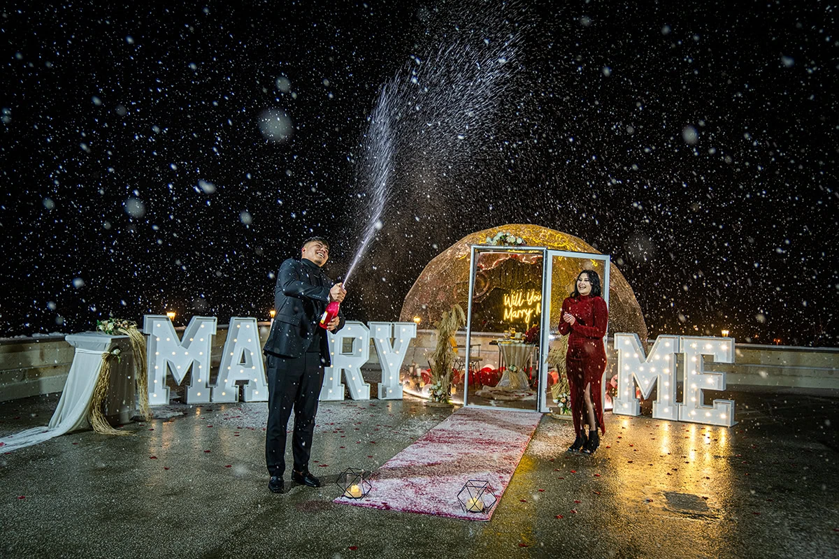 Otel Terasında Fanus - 3