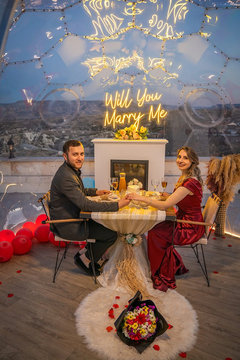 Otel Terasında Fanus - 5