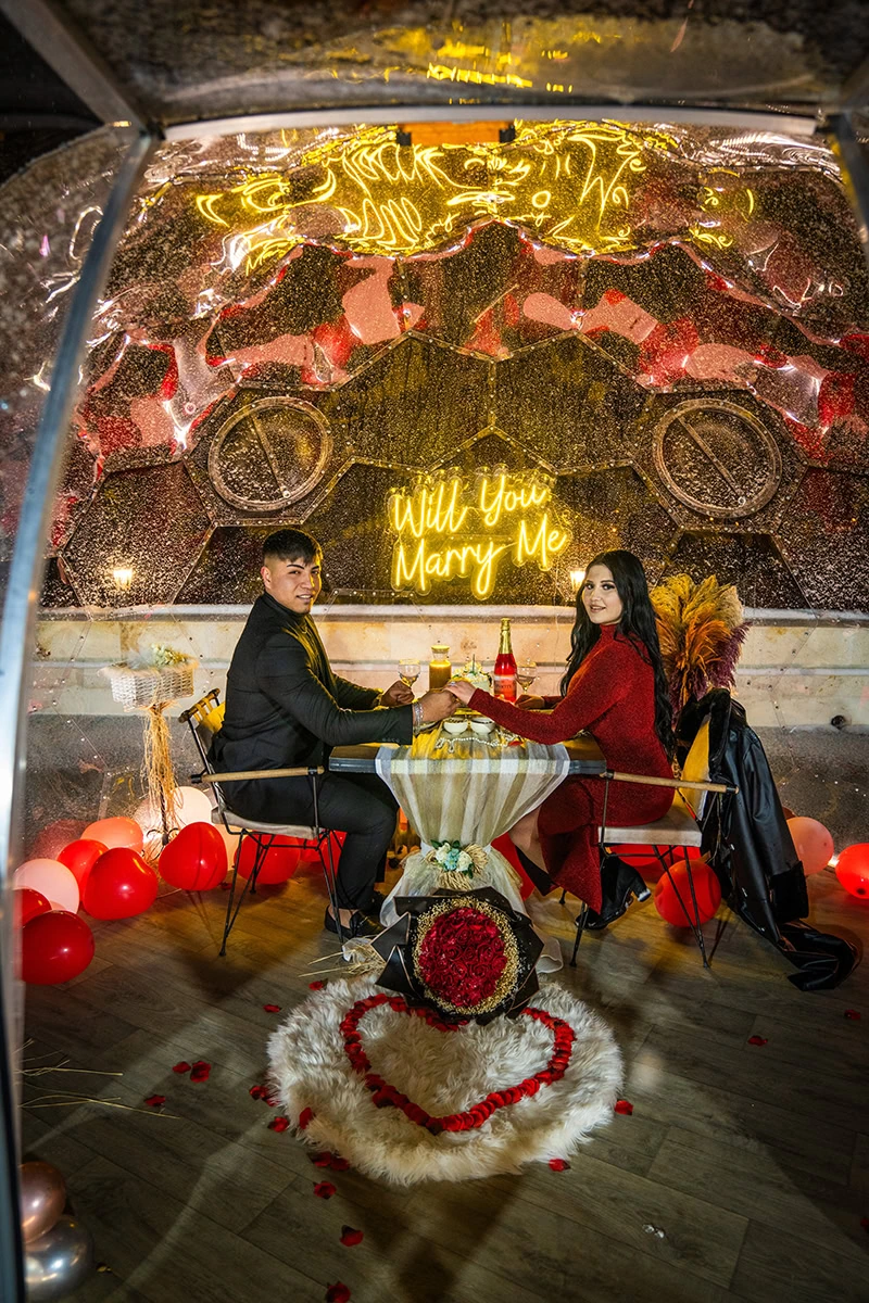 Otel Terasında Fanus - 7