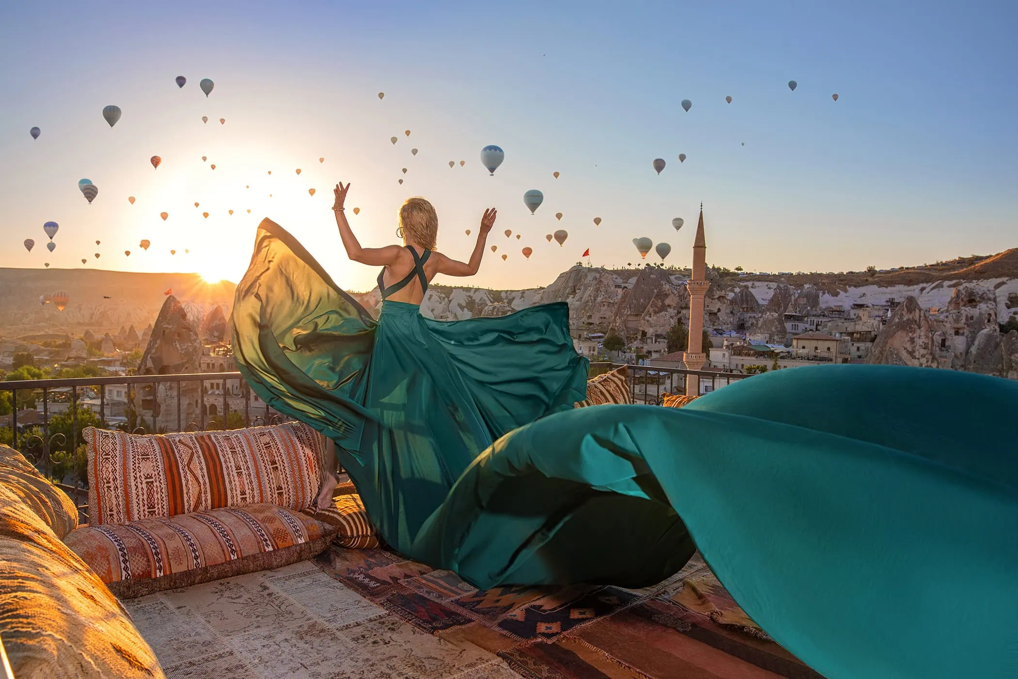 Ucan Elbise (Flying Dress)